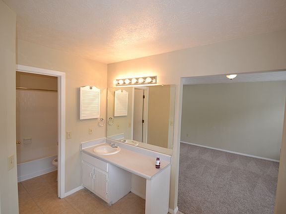 5th image of 5053 Brittany Dr