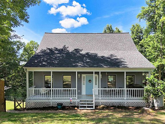 2nd image of 5885 Chestnut Ridge Rd