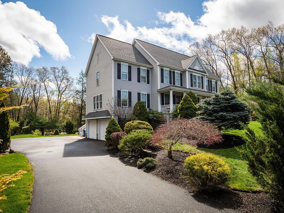 8 Hemlock Ln Groveland, MA, 01834 Apartments for Rent Zillow