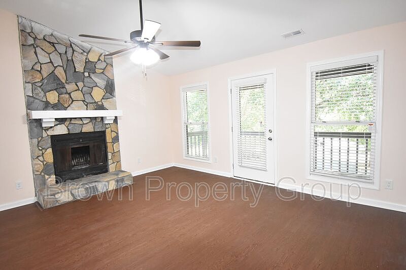 1st image of 1816 Tryon Dr Unit 5