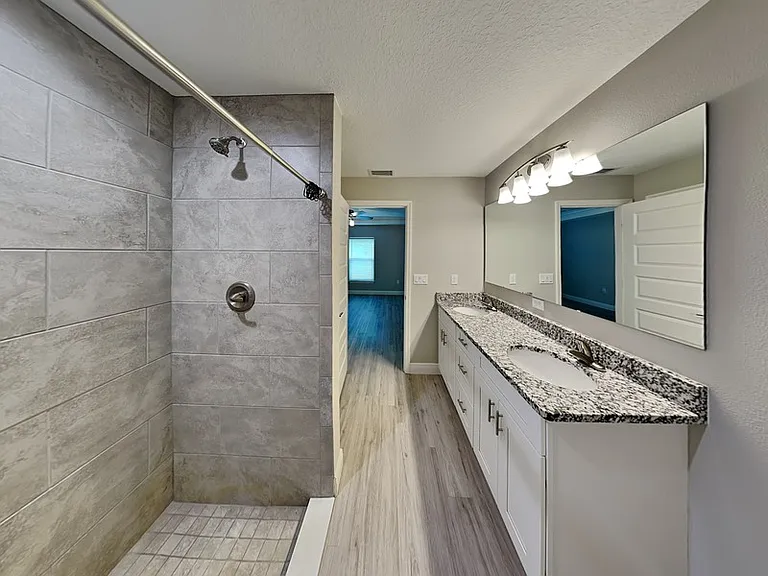 7867 N Manville Rd — Photo 12