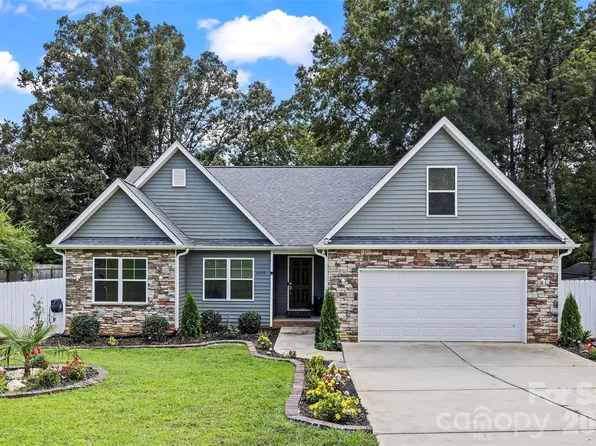 4049 Fincher Rd, Matthews, NC 28104