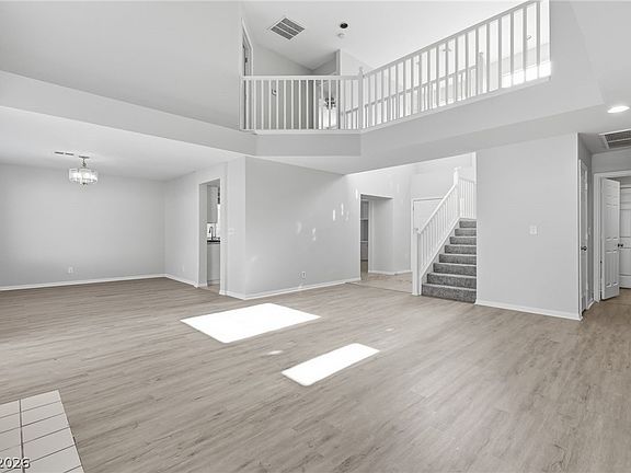 5th image of 551 British Ct