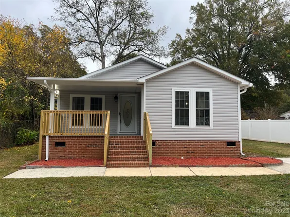 153 Loomis St, Chester, SC 29706