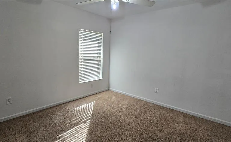 4170 SW 47th Ct — Photo 13