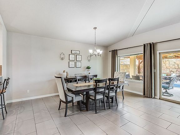 4th image of 3057 Lookout Point Pl