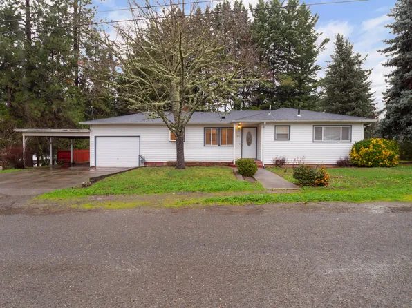 150 NE Ecklund St, Canyonville, OR 97417