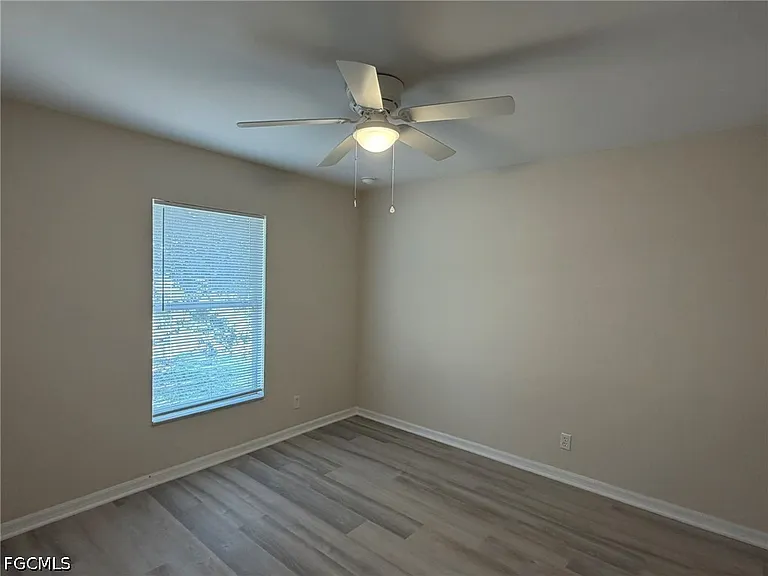 3527 NE 19th Pl — Photo 17