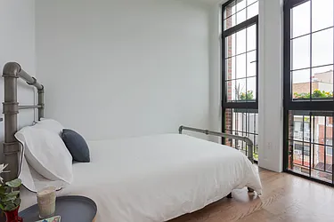 Rented by Tapiro Realty