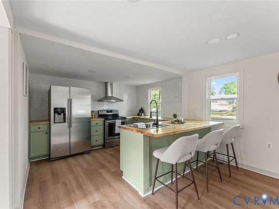 3rd image of 2335 Georges Rd