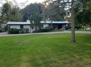 39 Fairport Rd, East Rochester, NY 14445