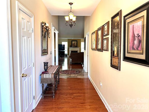 3rd image of 1273 Winged Foot Dr