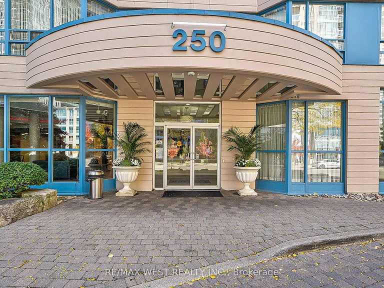 250 Webb Dr #503 — Photo 3