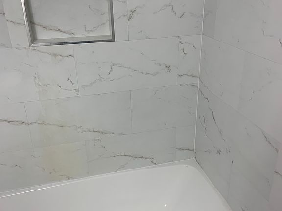 3rd image of 7785 Murcott Cir