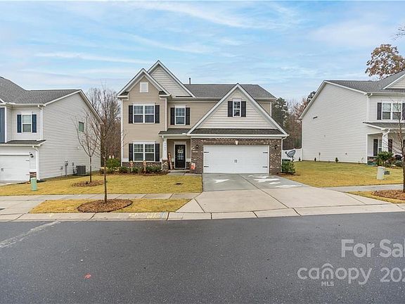 2nd image of 5509 Begonia St