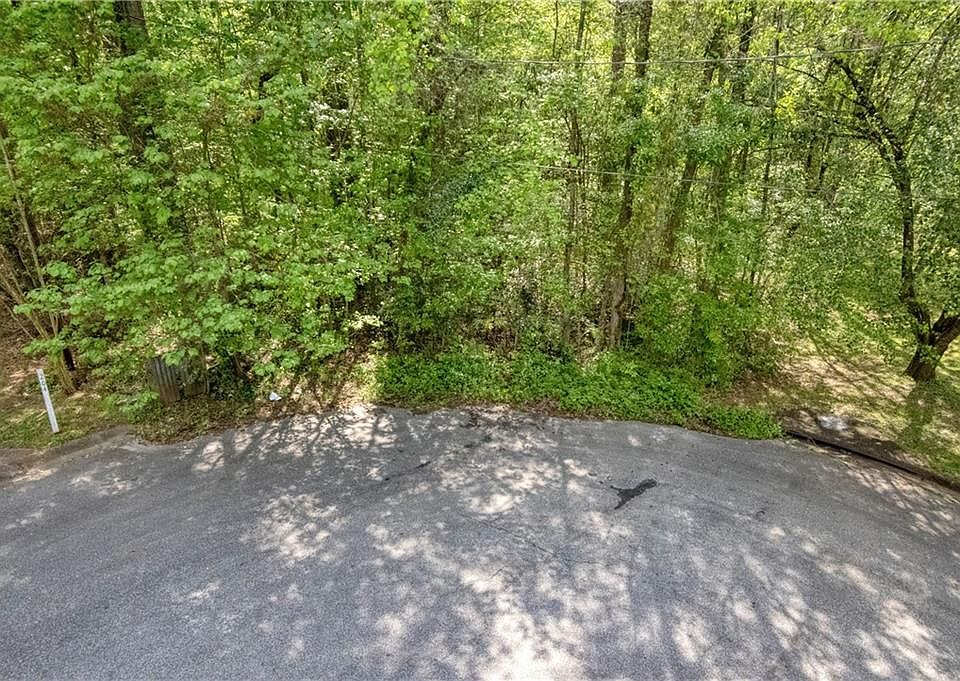 1st image of 202 Prissy Ln #76