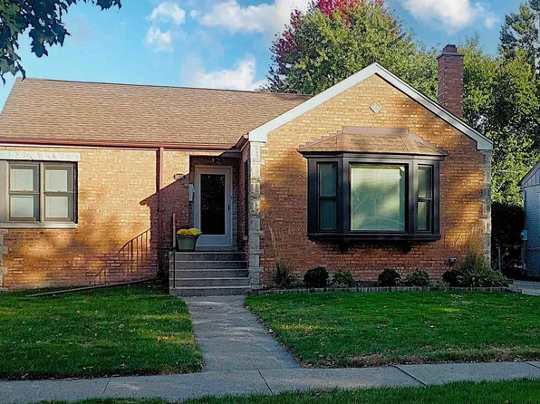 9835 S Saint Louis Ave, Evergreen Park, IL 60805