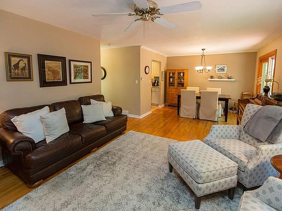 5th image of 27070 Hilliard Blvd