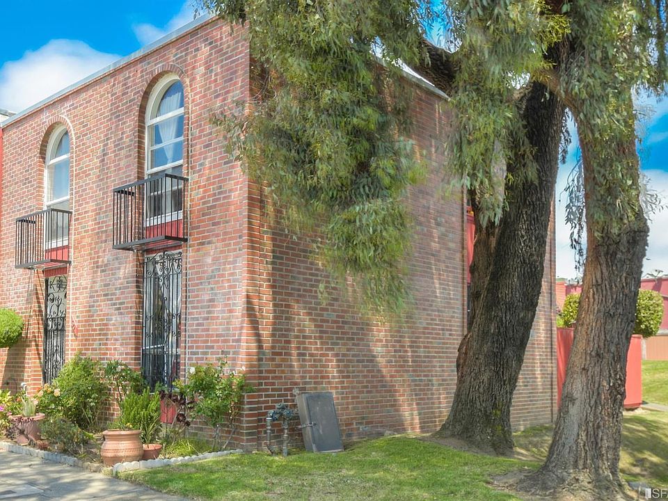 1st image of 30 Kelloch Ave