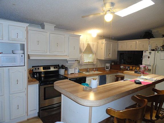 2nd image of 116 S Piedras Ct