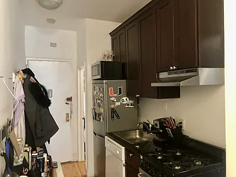 Rented by LJ Sloane Management