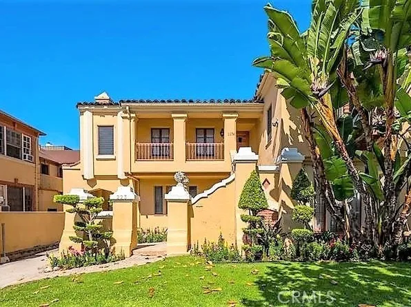 223 S Gale Dr, Beverly Hills, CA 90211