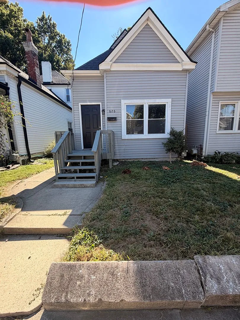 Beautifully Renovated 3 BR House! — Photo 1