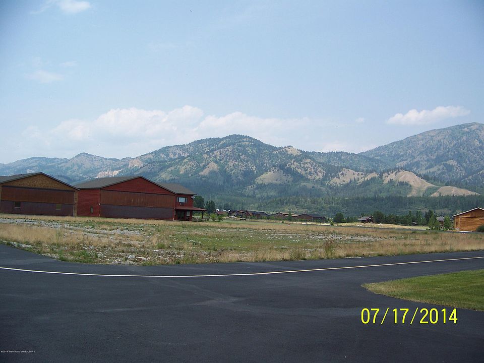 1st image of 10-17 Airport Dr