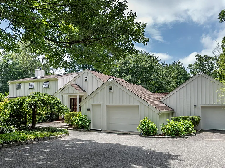 147 Wykeham Rd — Photo 35