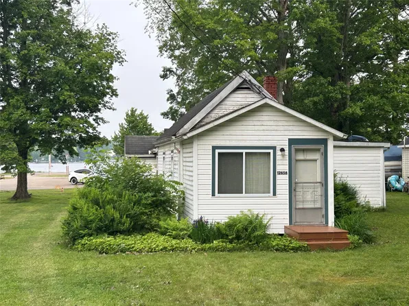 12656 Comstock St, Conneaut Lake, PA 16316