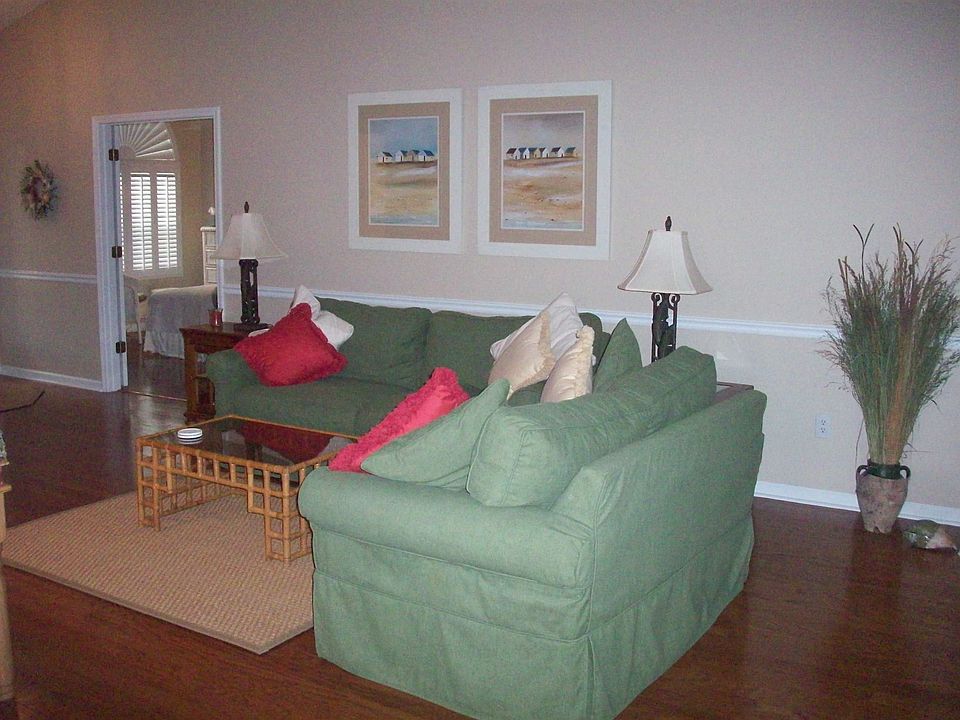 1st image of 107 Mackinley Cir