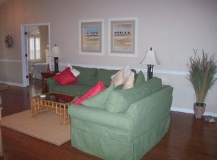 107 Mackinley Cir, Pawleys Island, SC 29585