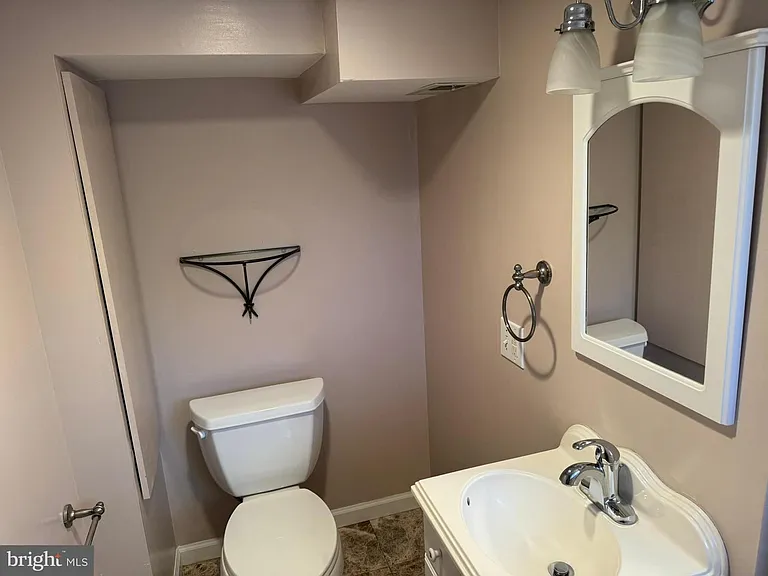 713 Bethlehem Pike — Photo 16