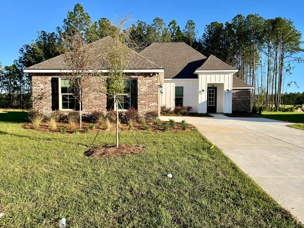 26 Starfall Ct, Freeport, FL 32439