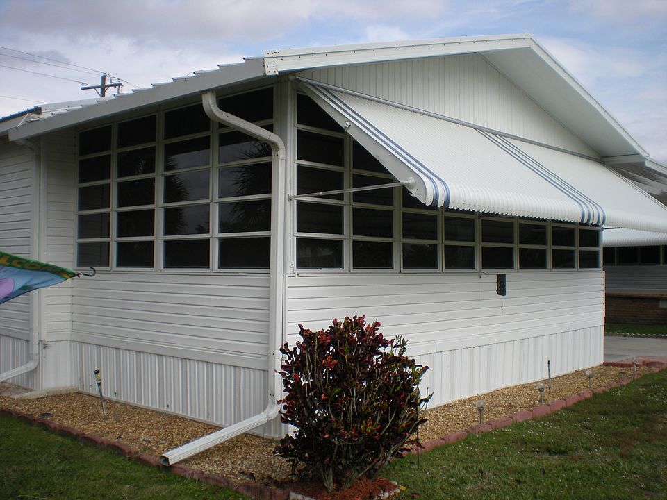 1st image of 819 Yacht Club Way