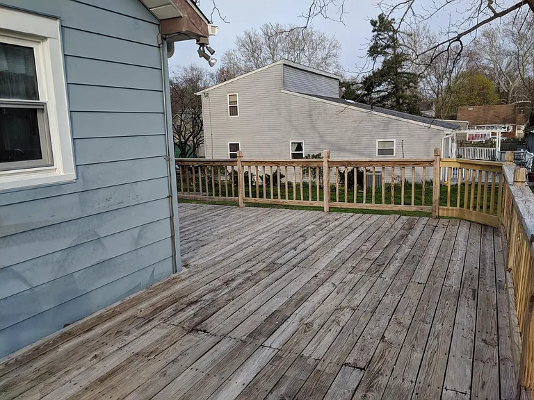 218 1st Ave — Photo 7