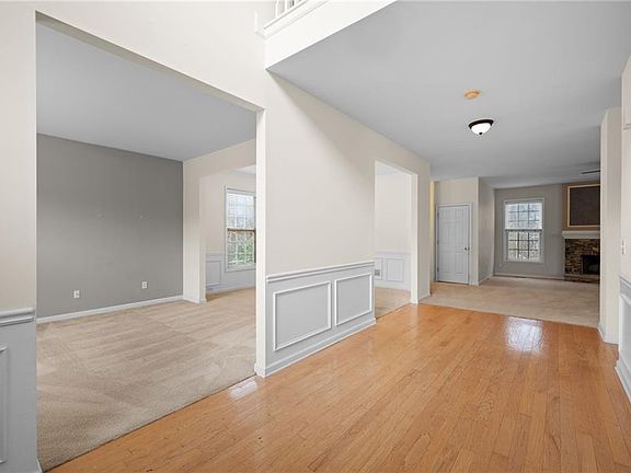 3rd image of 2935 Haynes Club Cir