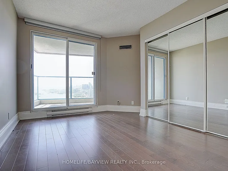 99 Harbour Sq #3108 — Photo 30
