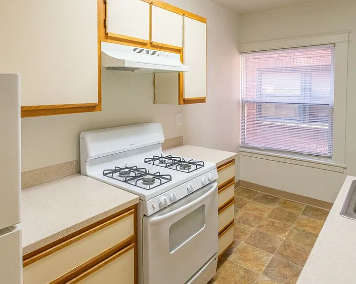 The Winston Apartments — Photo 17