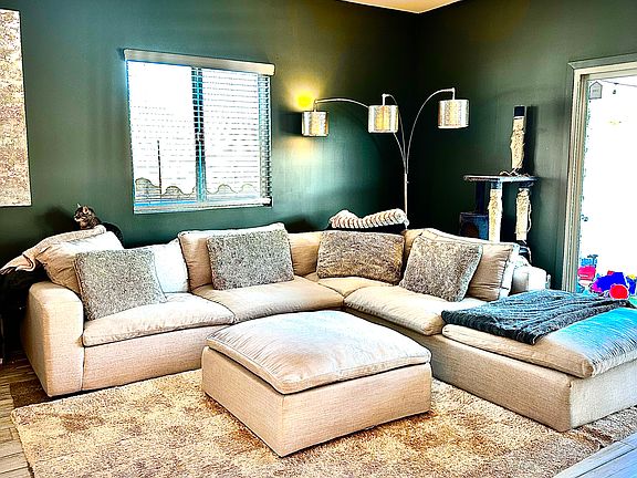 3rd image of 2764 E Sequoia Dr