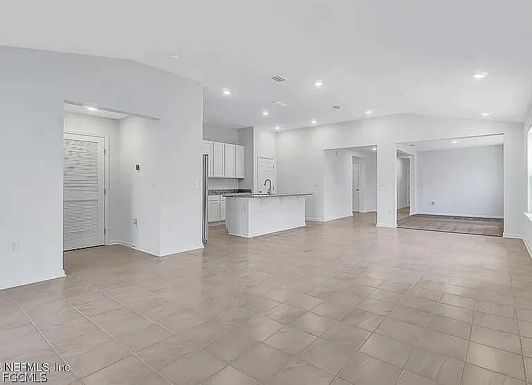 712 Panther Lake Pkwy — Photo 6