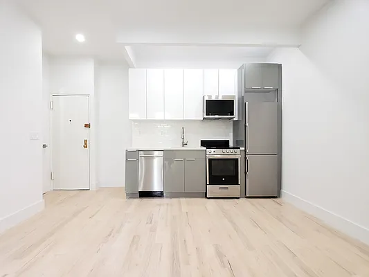 Rented by Citified Realty Group LLC | media 11