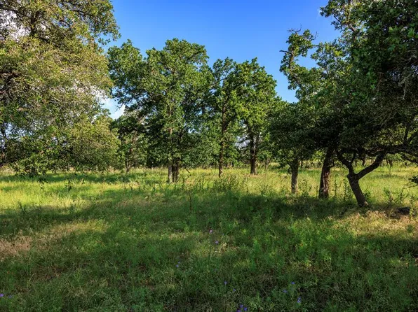 9 Inspiration Loop, Fredericksburg, TX 78624