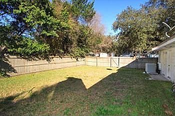 3rd image of 7101 Wrenwood Cir