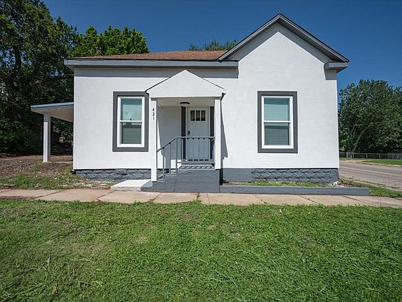 3rd image of 421 N Barker Ave