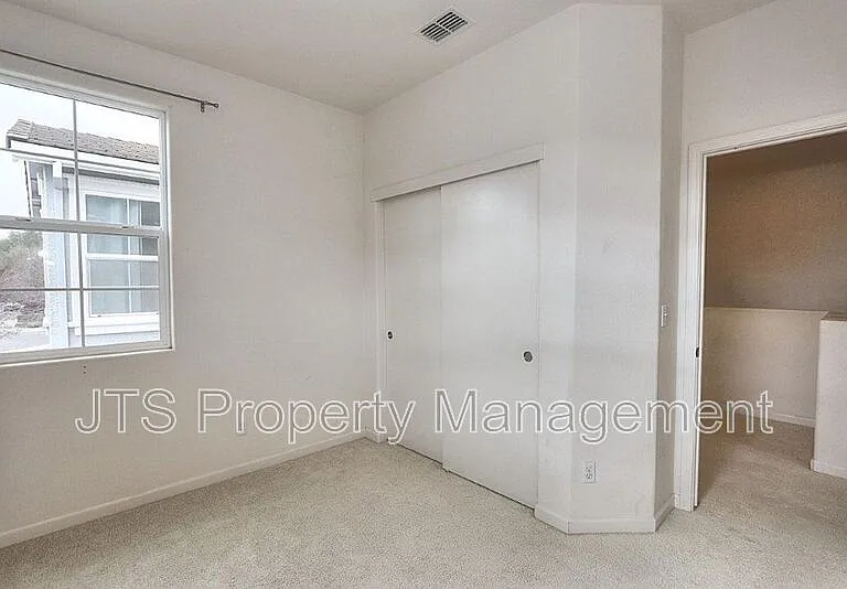 10921 Oakham Dr — Photo 22