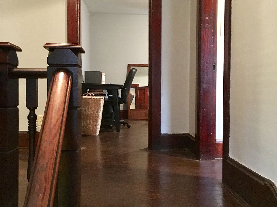 1st image of 12 E Lincoln Ave