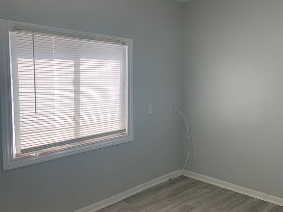 3rd image of 2818 S Central Park Ave #2