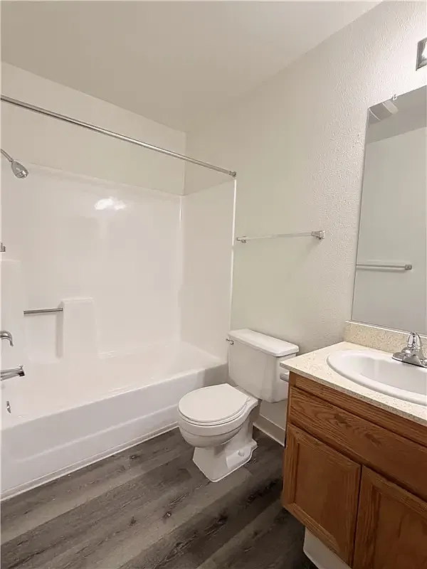 2 bed, 925 sqft, $2,995 — Photo 4