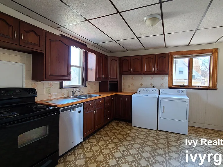 34 Bay State Ave #2 — Photo 1